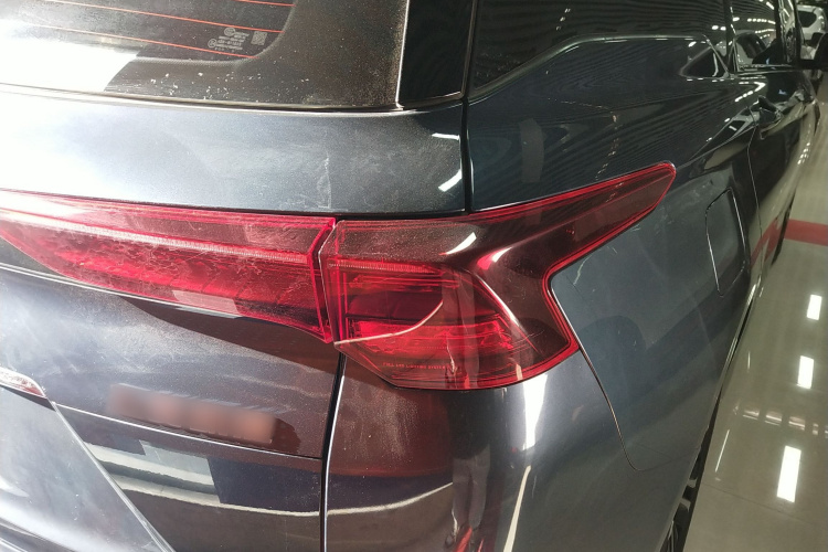 五菱汽车 五菱凯捷 2022款 280T 1.5T CVT旗舰型车身外观9