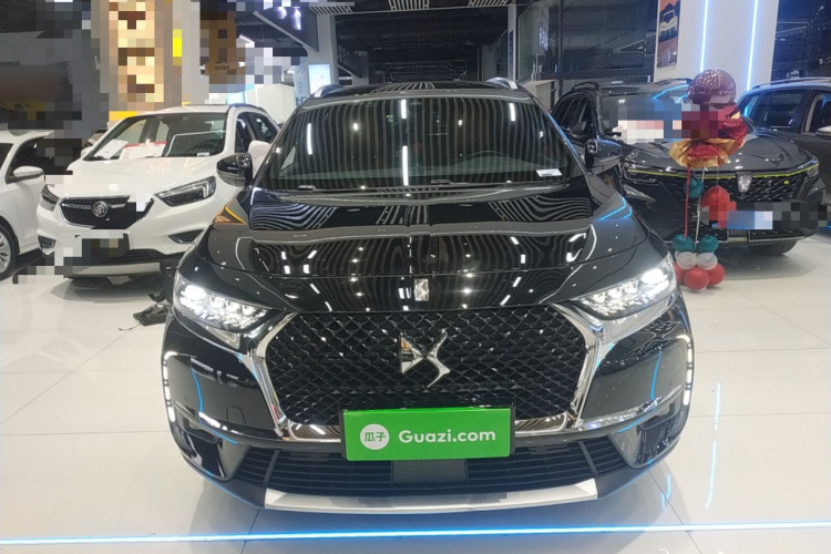 DS 7 2018款 45THP 里沃利先锐版车身外观2