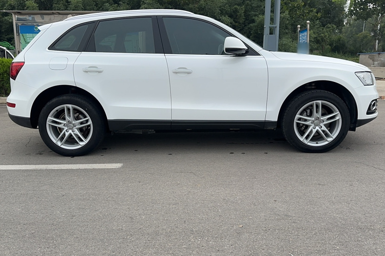 奥迪Q5 2017款 40 TFSI 技术型车身外观6002
