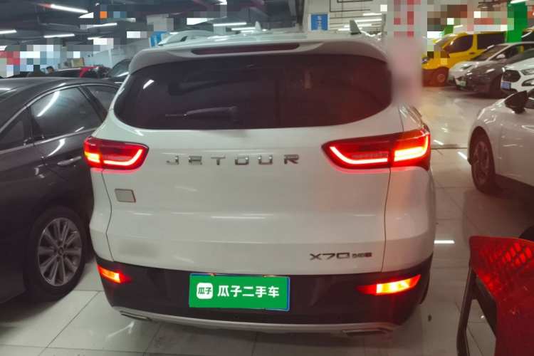 捷途X70 2019款 1.5T DCT悦行版车身外观6