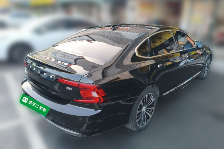 沃尔沃S90 2023款 B5 智逸豪华版车身外观7