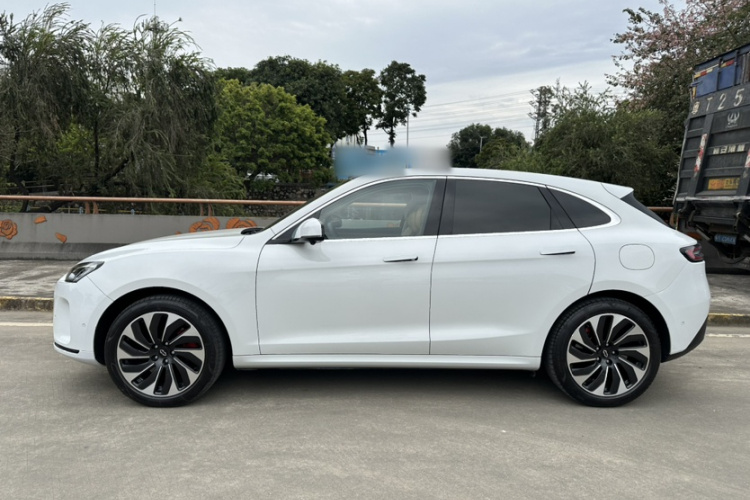 鸿蒙智行 问界M5 2022款 增程四驱至臻版车身外观6002