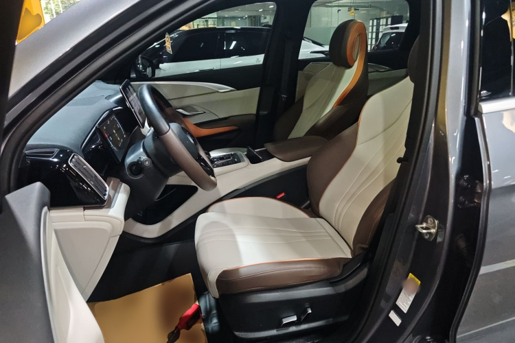 比亚迪 宋Pro新能源 2023款 冠军版 DM-i 71KM领先型中控内饰19