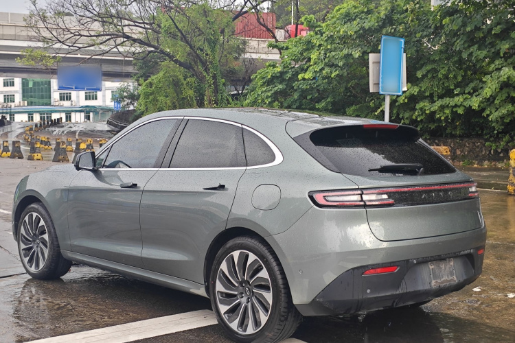 鸿蒙智行 问界M5 2022款 增程后驱标准版车身外观6004