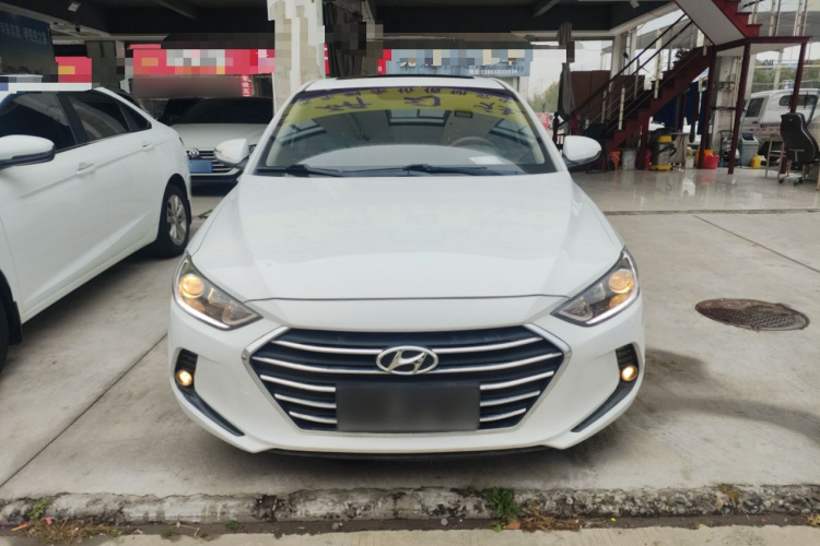 现代 领动 2016款 1.6L 自动智炫·精英型车身外观2