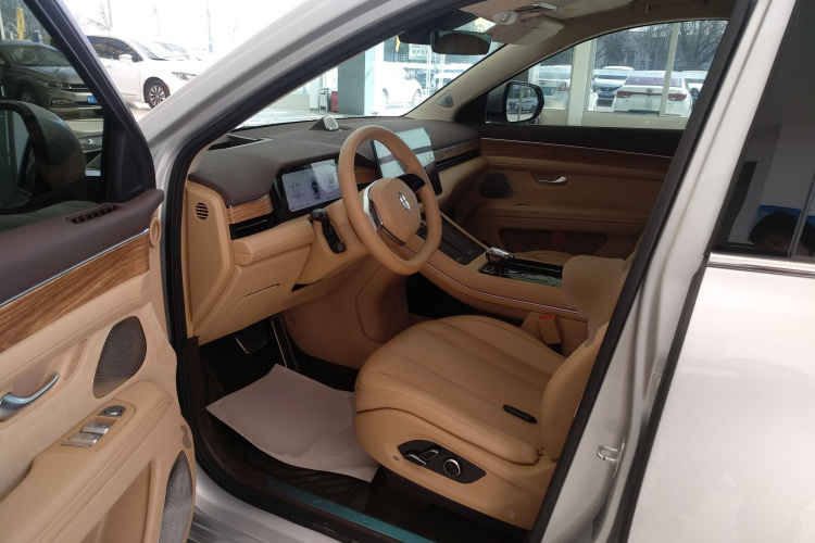 鸿蒙智行 问界M7 2024款 1.5T 后驱Plus版 6座中控内饰7003