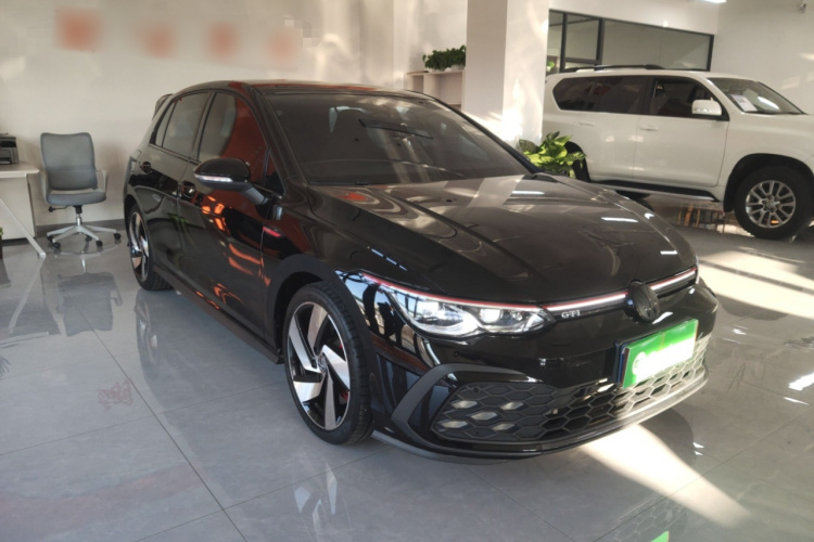大众 高尔夫GTI 2023款 380TSI DSG GTI车身外观3