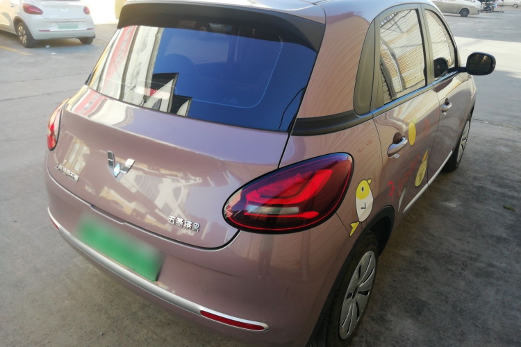 五菱汽车 五菱缤果 2023款 333km 快享款车身外观7