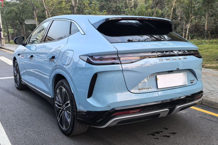 腾势N7 2025款 630 四驱智驾双激光旗舰版车身外观6003