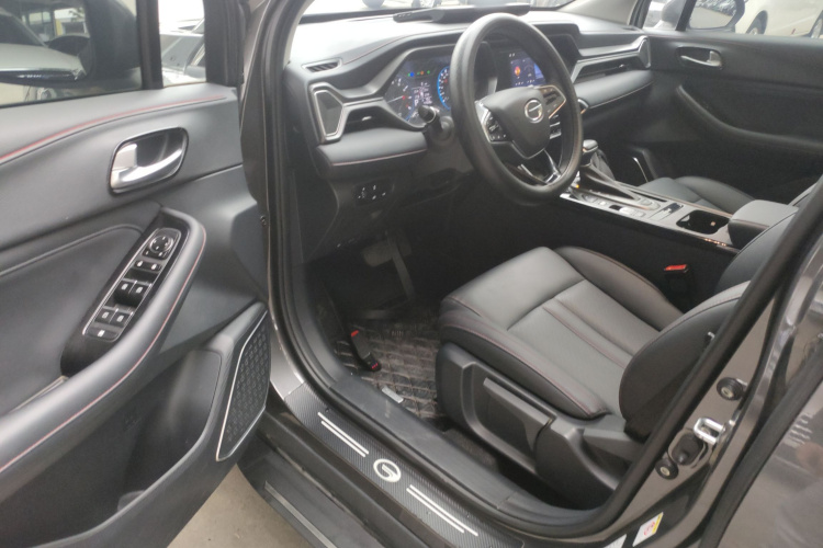 广汽传祺 传祺GS4 2021款 270T 自动精英科技版中控内饰20