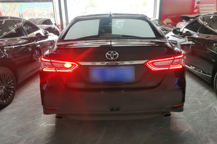 丰田 凯美瑞 2021款 2.0G 豪华版车身外观6