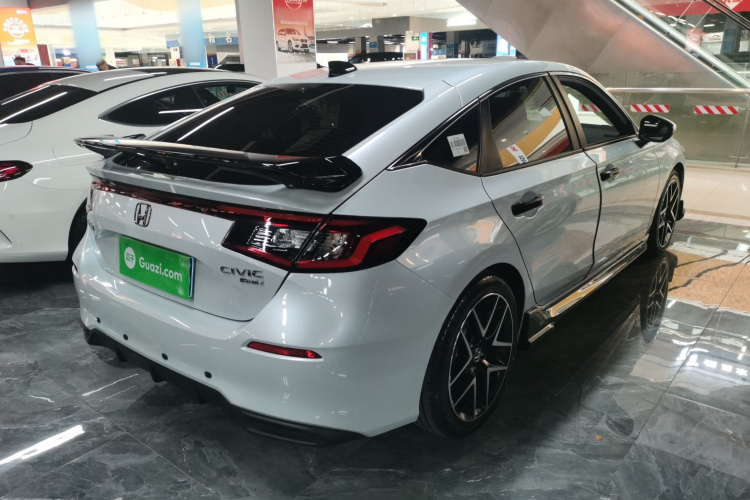 本田 思域 2023款 HATCHBACK 2.0L e:HEV 极控版车身外观7