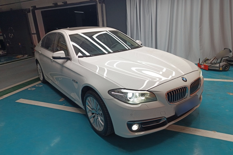 宝马5系 2014款 525Li 豪华设计套装车身外观6002
