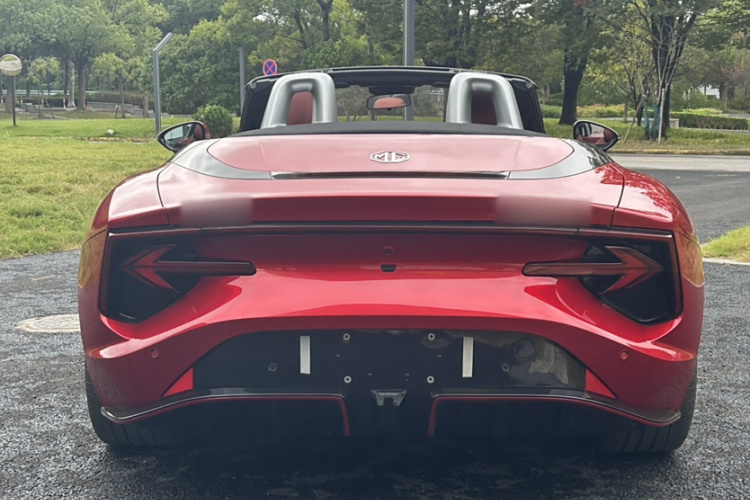 名爵 MG Cyberster 2024款 520km 传奇四驱版车身外观6015