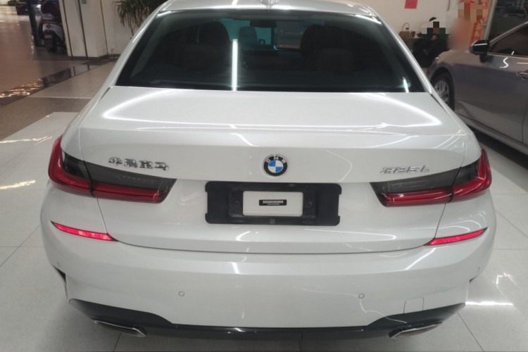 宝马3系 2021款 改款二 325Li M运动套装车身外观6