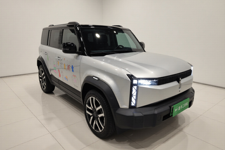 奇瑞iCAR 03 2024款 472km 四驱长续航智越版车身外观3