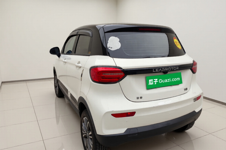 零跑汽车 零跑T03 2020款 400豪华版车身外观5