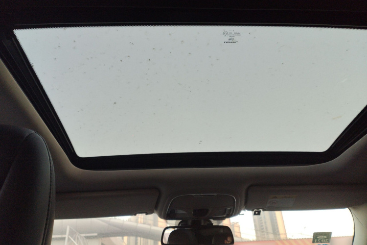 Jeep 自由光 2017款 2.0L 优越版中控内饰22