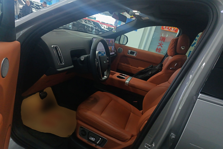 理想汽车 理想L8 2023款 Max局部细节19