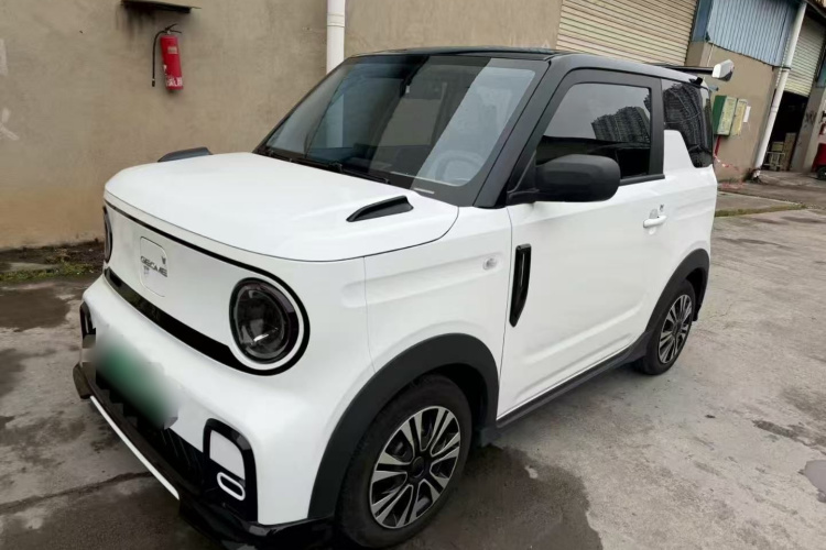 吉利银河 2024款 200km 熊猫卡丁车身外观1