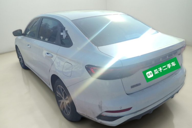 吉利汽车 帝豪 2025款 第4代 1.5L CVT龙腾版车身外观5