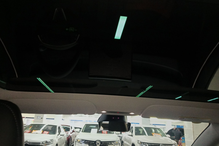 特斯拉 Model 3 2025款 改款 后轮驱动版中控内饰22