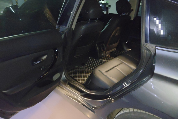 宝马3系GT 2019款 320i 时尚型中控内饰7004