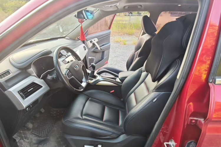 吉利汽车 博越 2018款 1.8TD 手动两驱智联型4G互联版中控内饰7002