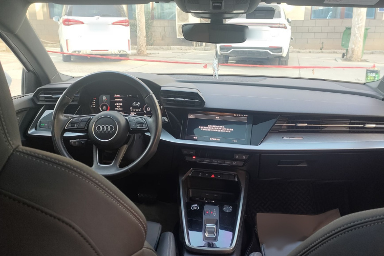 奥迪A3 2021款 Sportback 35 TFSI 时尚运动型中控内饰7003