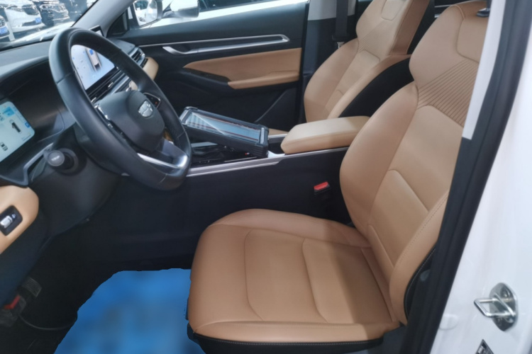 吉利汽车 帝豪 2025款 第4代 1.5L CVT旗舰型中控内饰19