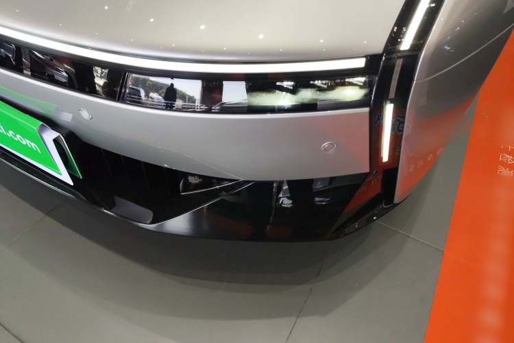 小鹏P7 2025款 702 长续航 Ultra局部细节36