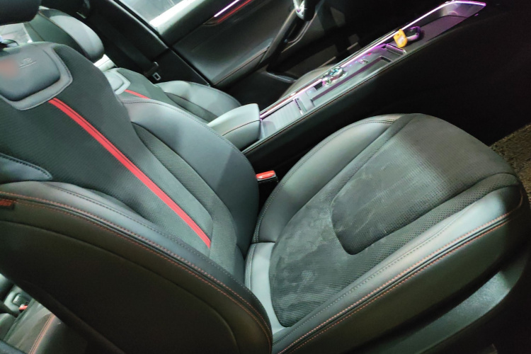 福特 蒙迪欧 2024款 2.0T E-混动运动版 ST-Line局部细节41