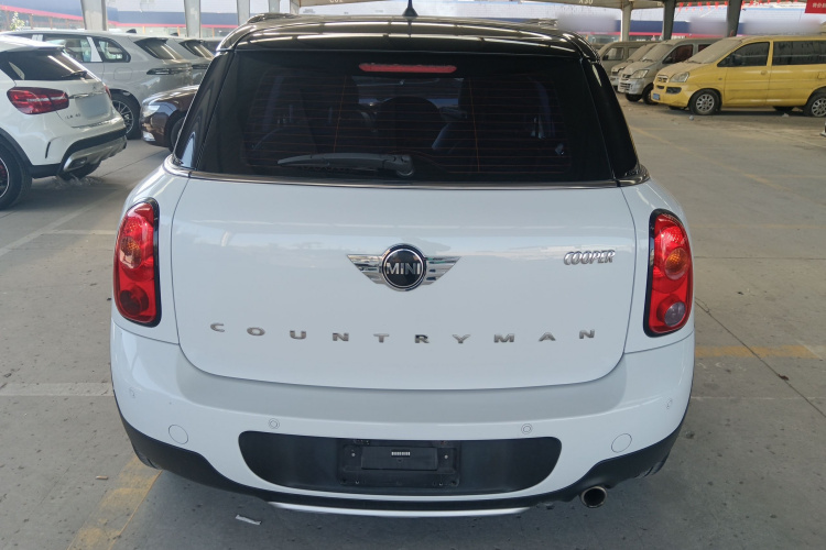 MINI Countryman 2016款 1.6T COOPER ALL4 Fun装备控车身外观6
