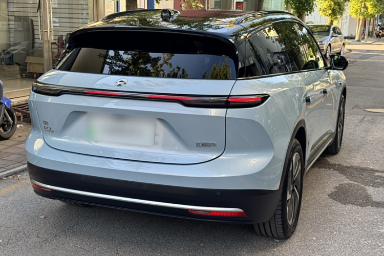 蔚来ES6 2023款 75kWh车身外观6004
