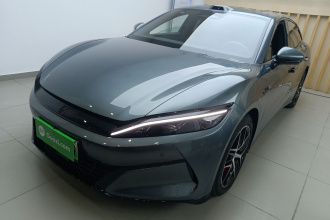 比亚迪 汉L 2025款 DM-p 四驱激光雷达旗舰型