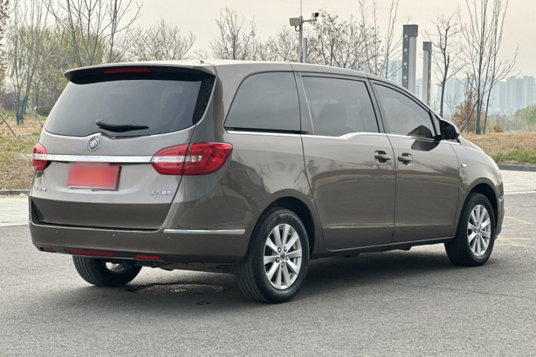 别克GL8 2017款 25S 舒适型 国V车身外观6011