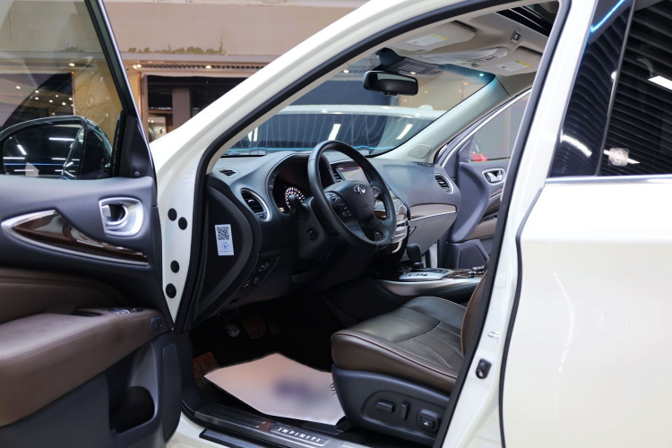 英菲尼迪QX60(进口) 2014款 2.5 S/C Hybrid 四驱全能版中控内饰7001