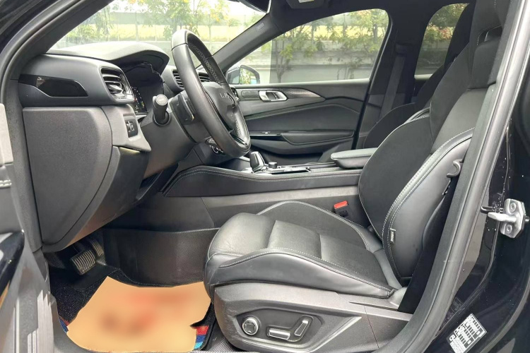 领克03 2022款 2.0TD DCT劲Pro中控内饰7004