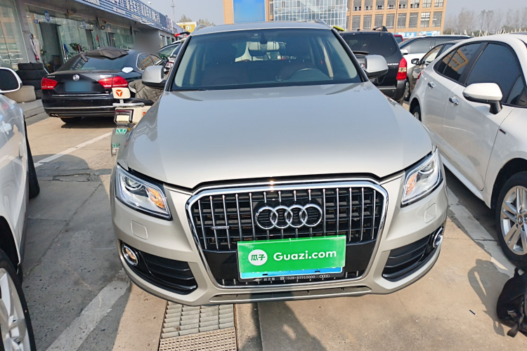 奥迪Q5 2015款 40 TFSI 进取型车身外观2