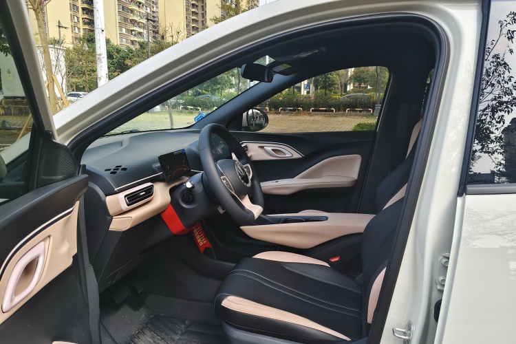 比亚迪 海鸥 2025款 智驾版 305km 活力版中控内饰7001
