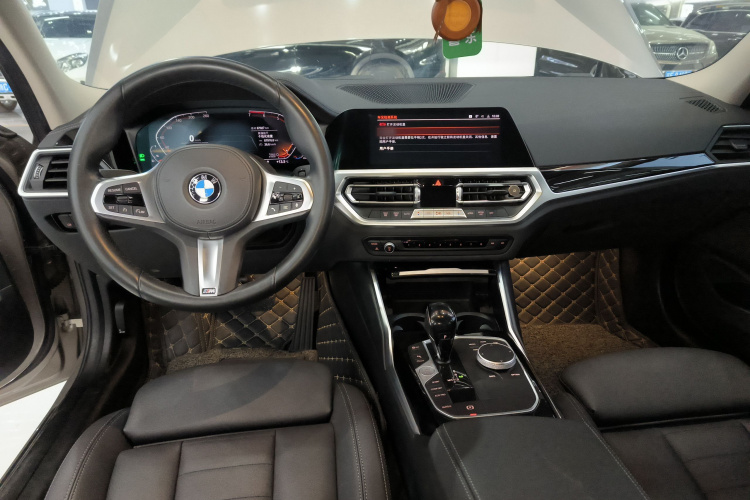 宝马3系 2021款 320Li M运动套装中控内饰12