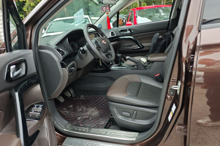 广汽传祺 传祺GS4 2015款 200T 手动豪华版中控内饰19