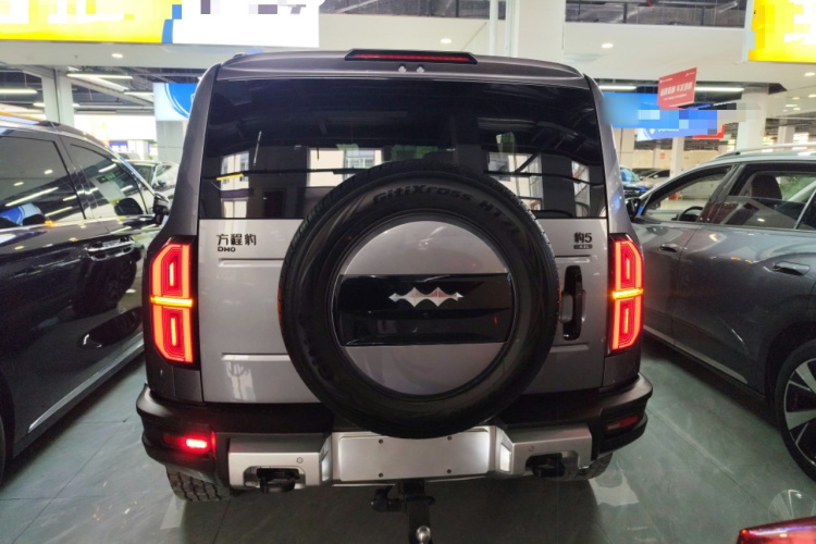 方程豹 豹5 2023款 领航版车身外观6