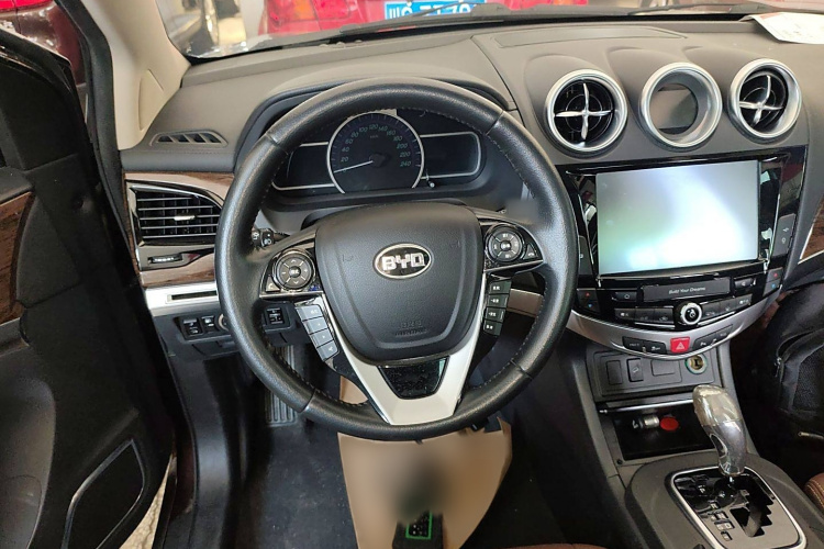 比亚迪S7 2016款 2.0T 自动尊贵型Plus局部细节13