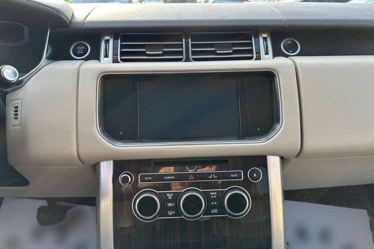 路虎 揽胜 2014款 改款 3.0 SC V6 Vogue中控内饰7004