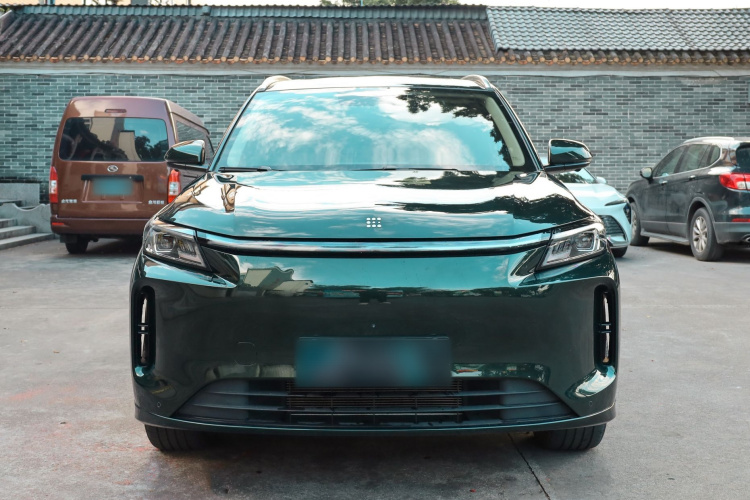 蓝电E5 PLUS 2025款 165km 长续航版PLUS 7座车身外观6002