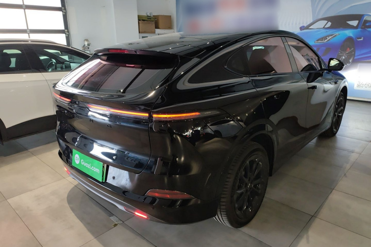 小鹏G6 2025款 625 长续航 Max 旗舰版车身外观7