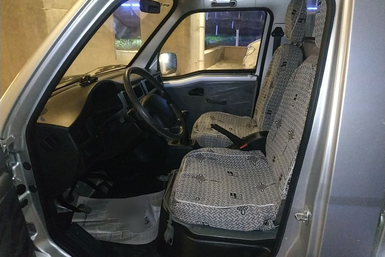 五菱汽车 五菱之光小卡 2023款 1.5L 单排LAR中控内饰19