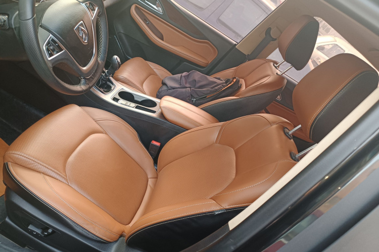 宝骏560 2017款 律动版 1.5T 手动乐享型局部细节19