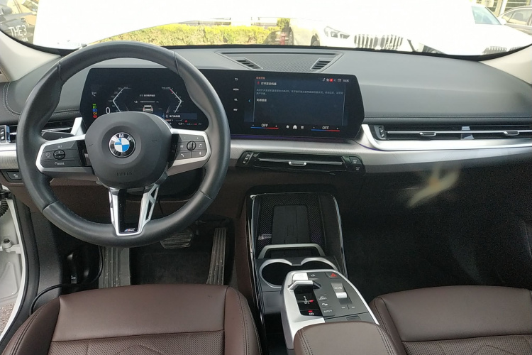 宝马X1 2023款 sDrive25Li M运动套装中控内饰7002